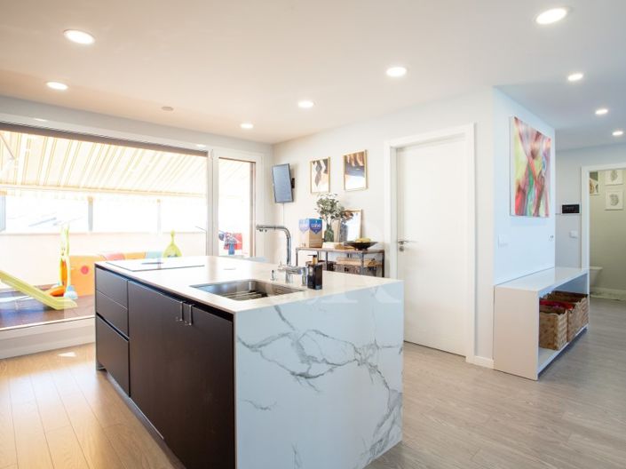 Image No.15-4 Bed Apartment for sale