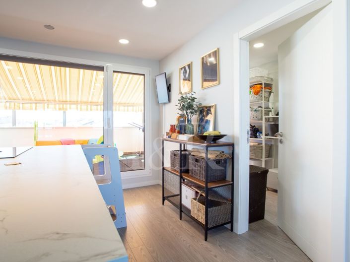 Image No.19-4 Bed Apartment for sale