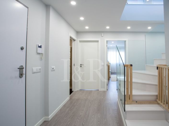 Image No.23-4 Bed Apartment for sale