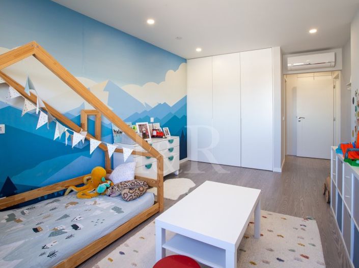 Image No.29-4 Bed Apartment for sale