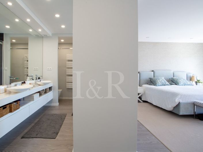 Image No.33-4 Bed Apartment for sale