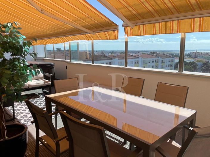 Image No.4-4 Bed Apartment for sale