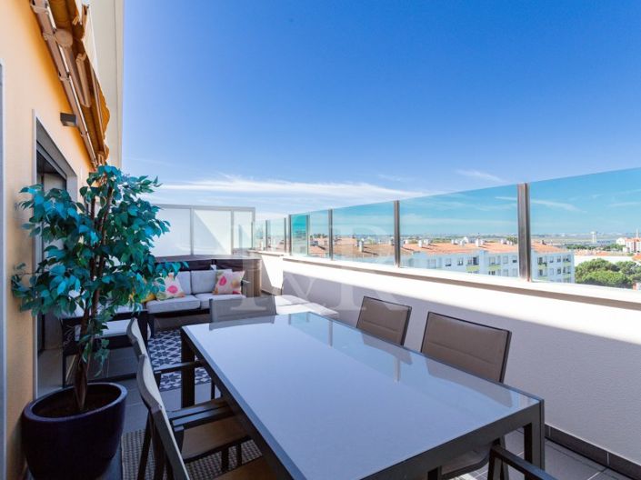 Image No.43-4 Bed Apartment for sale