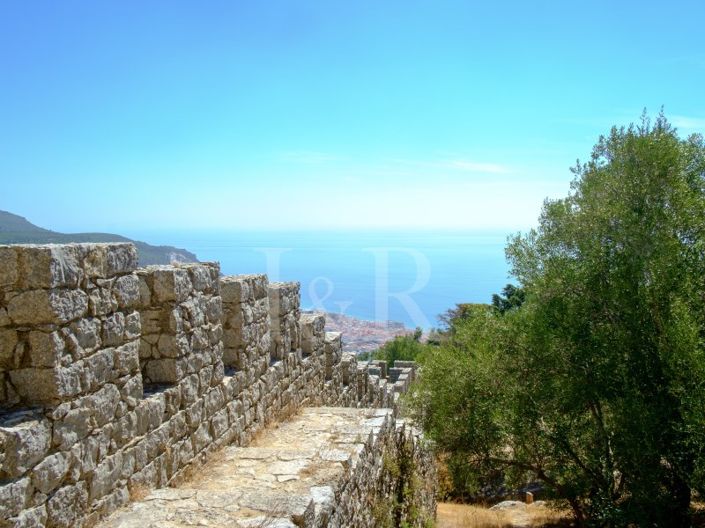 Image No.19-3 Bed House for sale