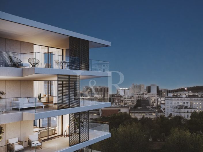 Image No.38-4 Bed Apartment for sale