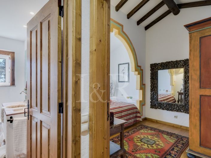 Image No.35-6 Bed Farmhouse for sale