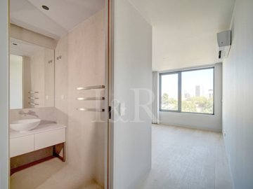 idf3f37001-0000-0500-0000-000017ce4a82