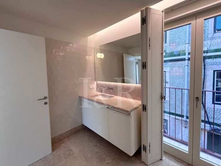 Image No.13-1 Bed Apartment for sale