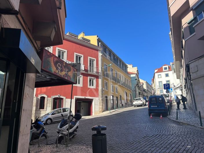 Image No.20-2 Bed Apartment for sale