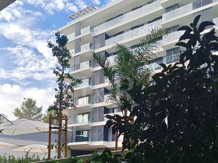 Image No.21-3 Bed Apartment for sale