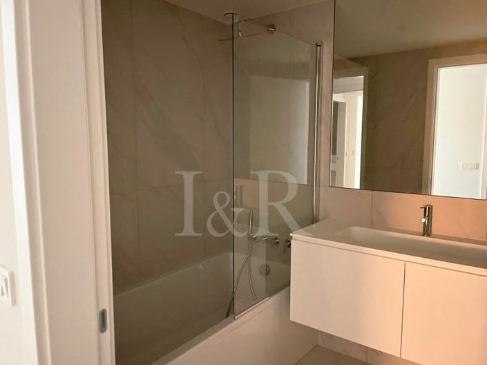 Image No.8-3 Bed Apartment for sale