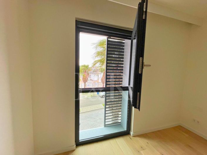 Image No.9-3 Bed Apartment for sale