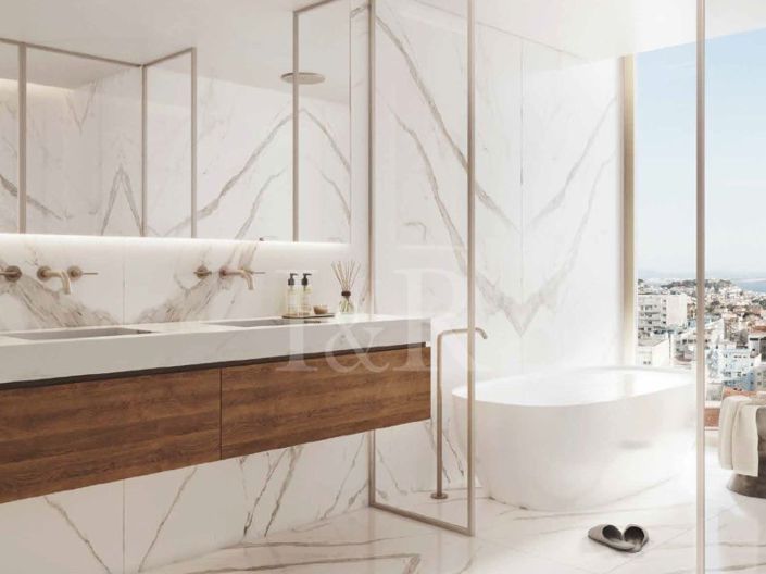 Image No.7-5 Bed Apartment for sale