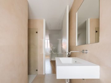 idfa7a4d00-0000-0500-0000-00001866e8ef