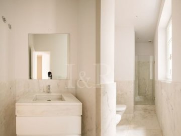 id1ec5bd00-0000-0500-0000-0000143f55bb