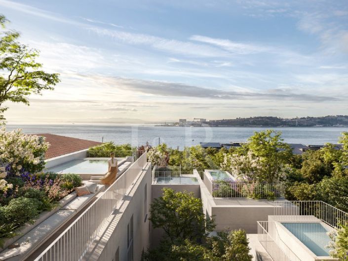 Image No.11-5 Bed Apartment for sale