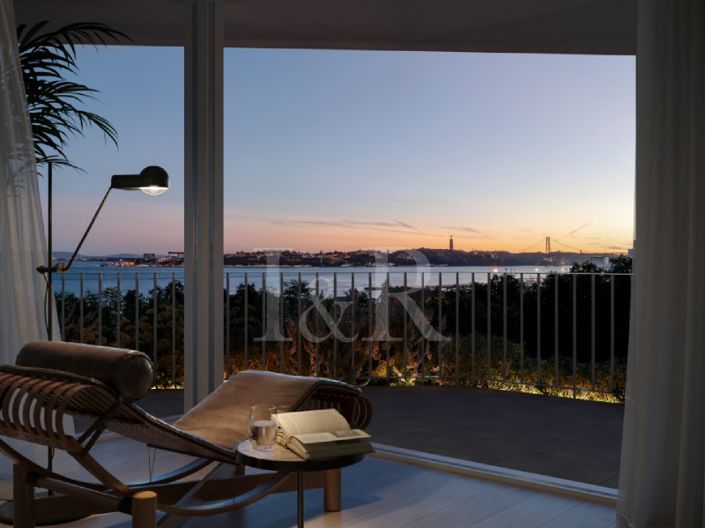 Image No.2-5 Bed Apartment for sale