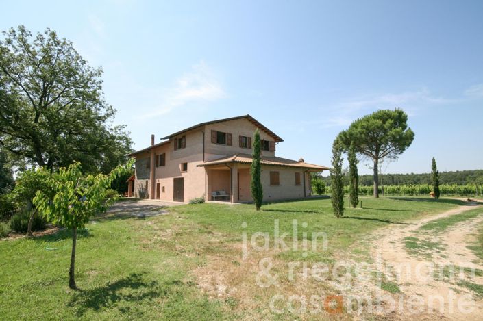 Image No.15-Ferme de 8 chambres à vendre à Castiglione del Lago