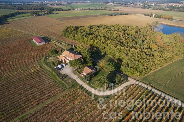 Image No.26-8 Bed Farmhouse for sale