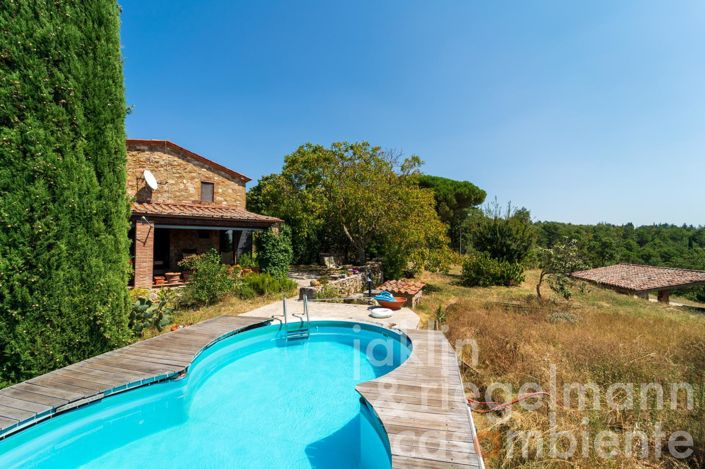 Image No.11-4 Bed Country House for sale