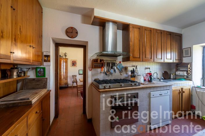 Image No.39-4 Bed Country House for sale