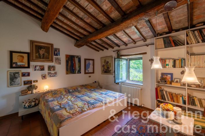 Image No.46-4 Bed Country House for sale