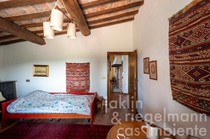 Image No.50-4 Bed Country House for sale