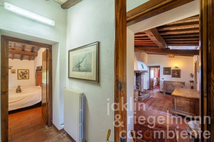 Image No.51-4 Bed Country House for sale