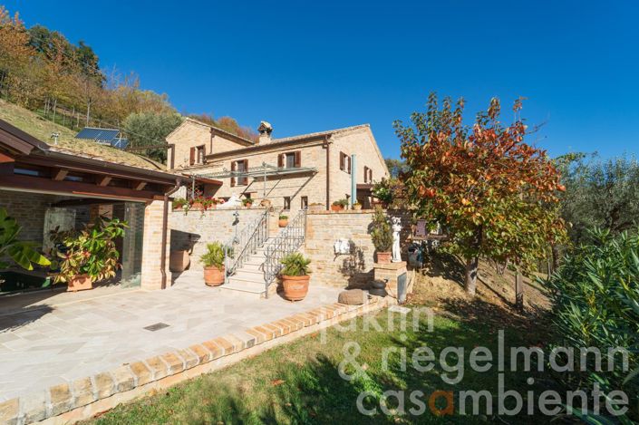 Image No.24-Ferme de 10 chambres à vendre à Fermo