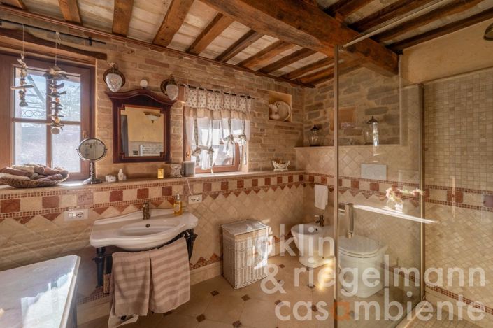 Image No.47-Ferme de 10 chambres à vendre à Fermo