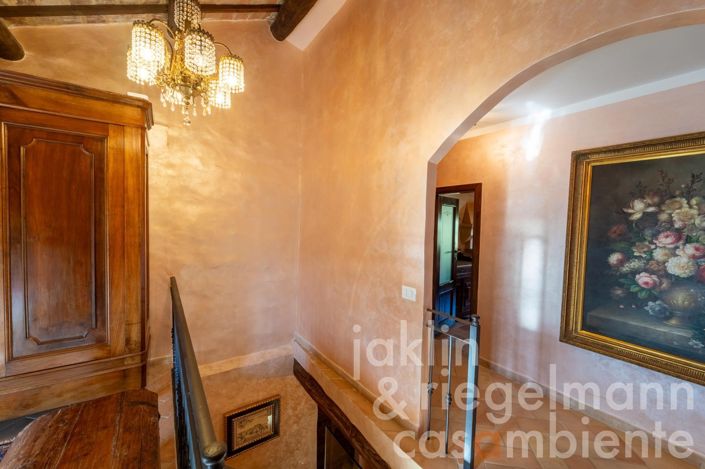 Image No.52-Ferme de 10 chambres à vendre à Fermo