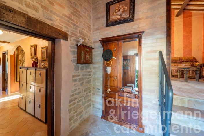 Image No.58-Ferme de 10 chambres à vendre à Fermo