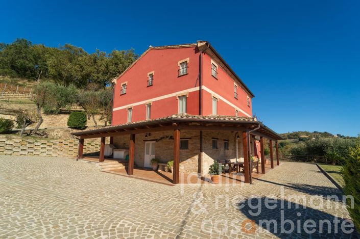Image No.67-Ferme de 10 chambres à vendre à Fermo