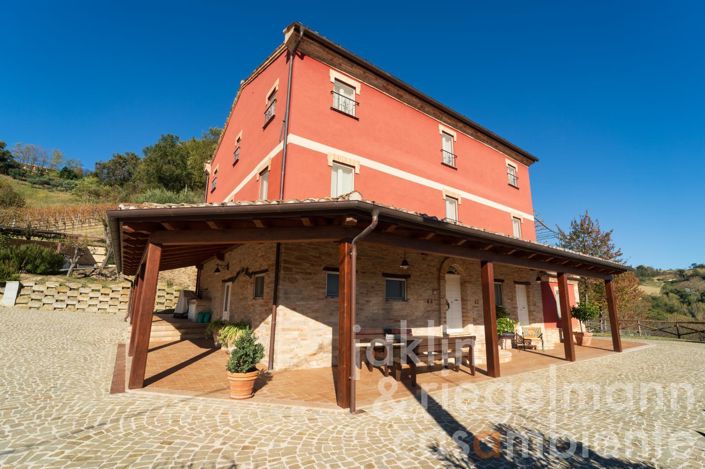 Image No.68-Ferme de 10 chambres à vendre à Fermo