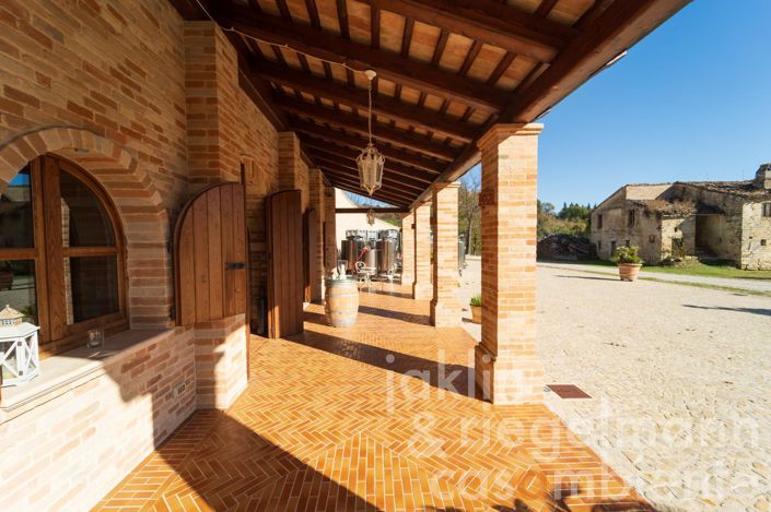 Image No.7-Ferme de 10 chambres à vendre à Fermo