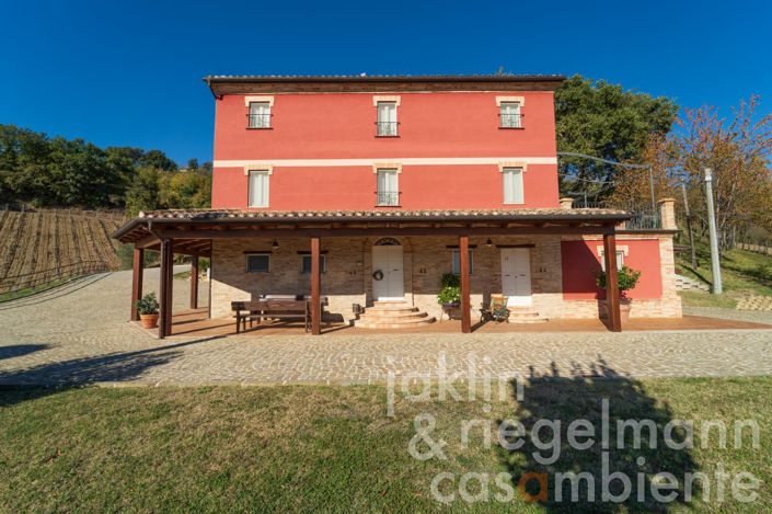 Image No.74-Ferme de 10 chambres à vendre à Fermo