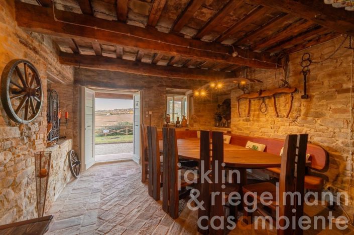 Image No.78-Ferme de 10 chambres à vendre à Fermo