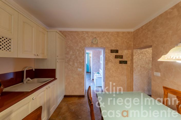 Image No.81-Ferme de 10 chambres à vendre à Fermo