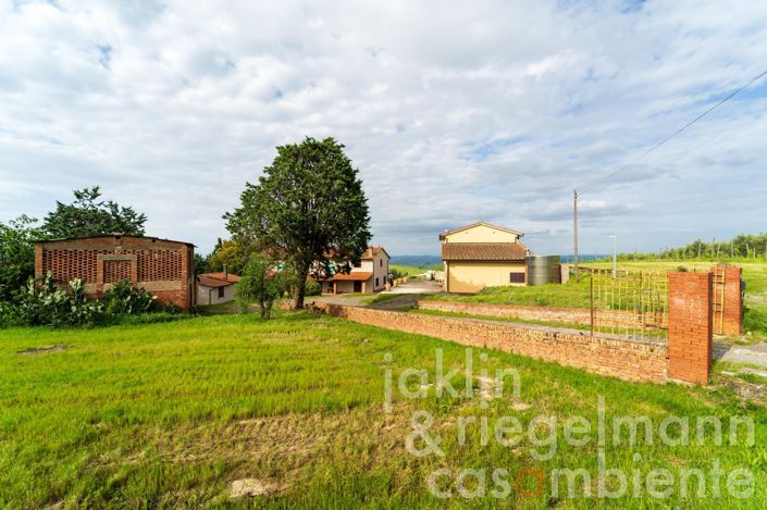 Image No.14-7 Bed Farmhouse for sale