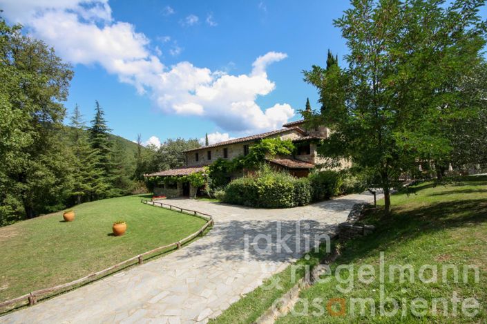 Image No.12-Ferme de 9 chambres à vendre à Chiusi della Verna