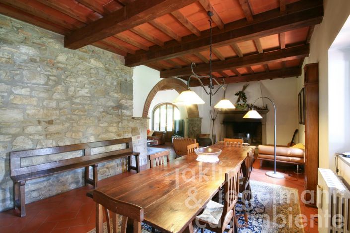 Image No.37-Ferme de 9 chambres à vendre à Chiusi della Verna