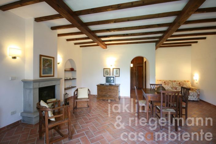 Image No.64-9 Bed Farmhouse for sale