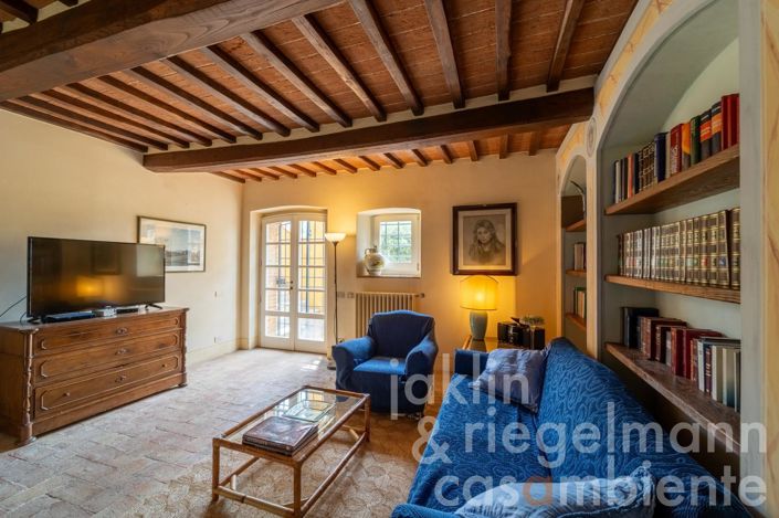 Image No.33-6 Bed Country House for sale