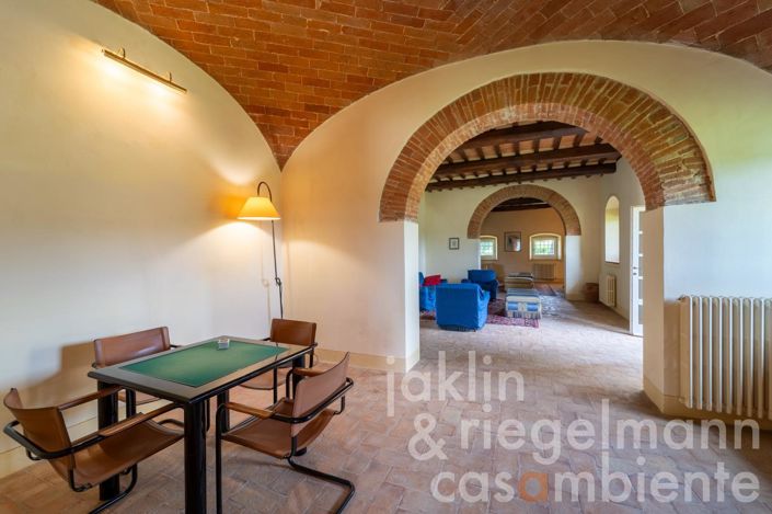 Image No.40-6 Bed Country House for sale