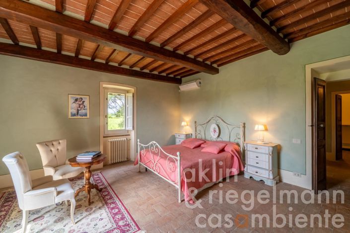 Image No.59-6 Bed Country House for sale