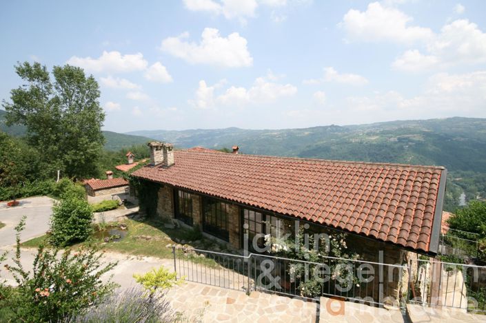 Image No.17-8 Bed Country House for sale