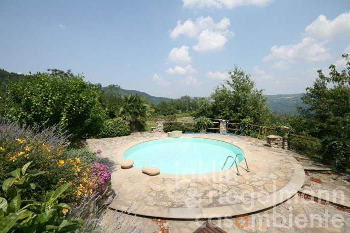 Image No.20-8 Bed Country House for sale