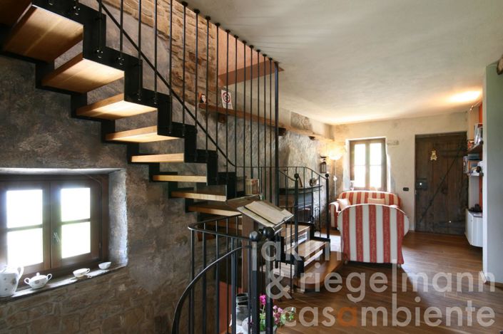 Image No.27-8 Bed Country House for sale