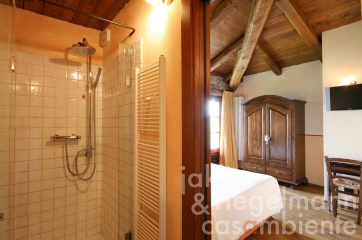 Image No.34-8 Bed Country House for sale