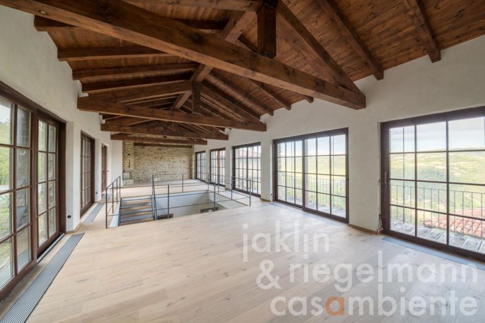 Image No.39-8 Bed Country House for sale